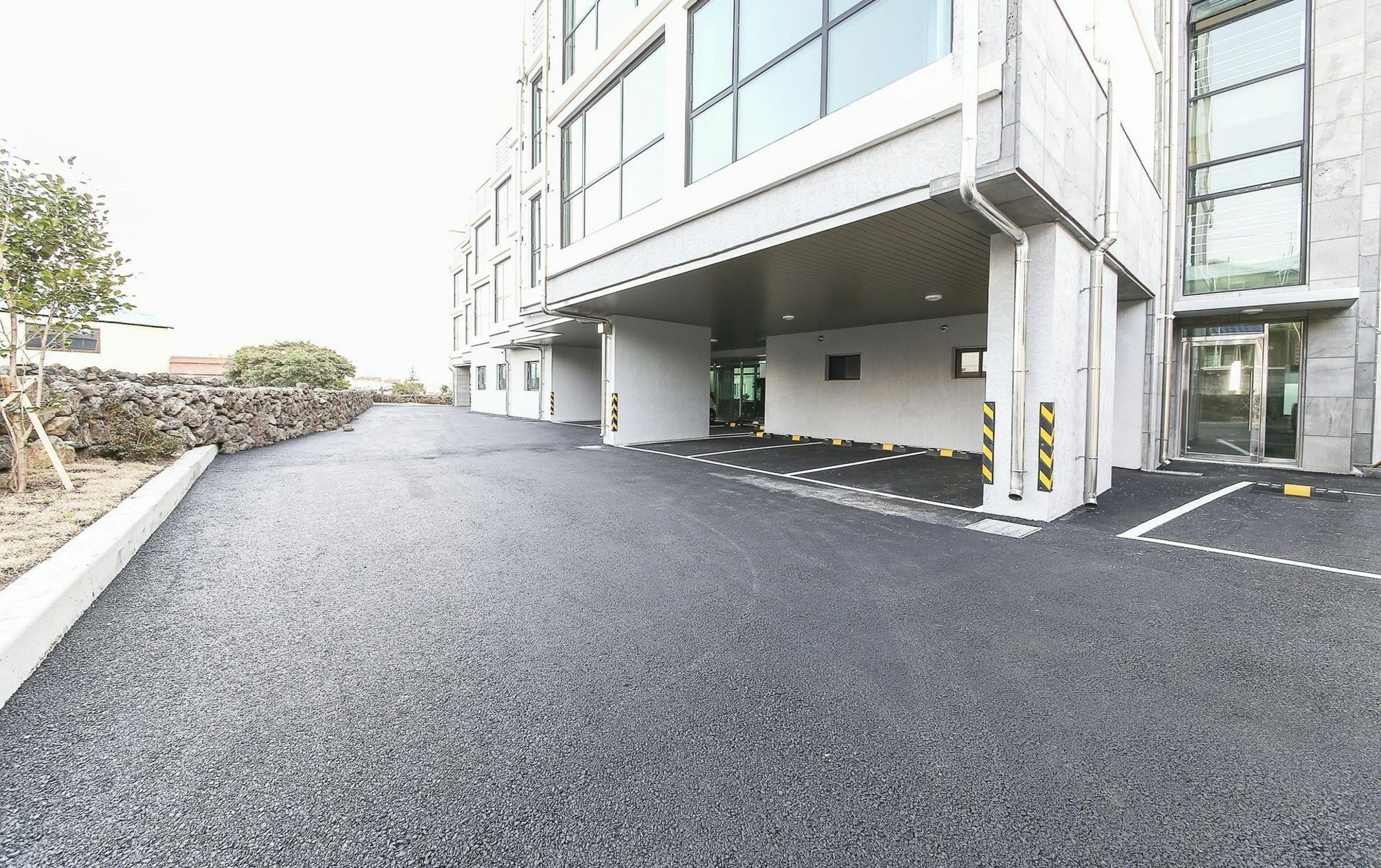 涉地岬日升酒店 西归浦市 外观 照片